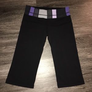 Lululemon Purple Block Cropped Leggings